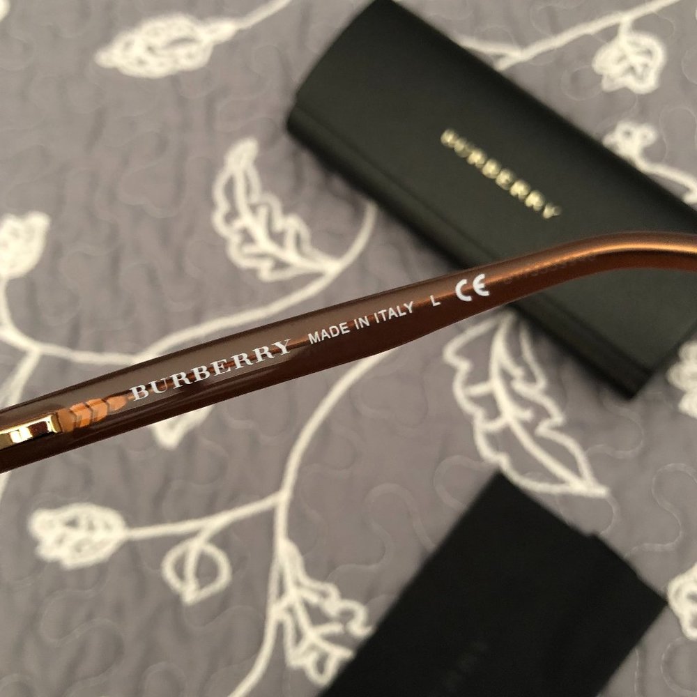 Burberry Frames - image 6
